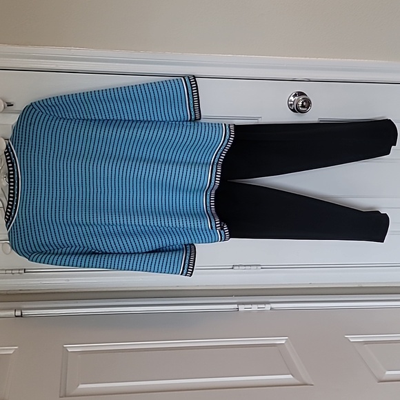 Ming Wang Black and Blue Knit Ensemble SZ Large Pants, Jacket XL - Picture 4 of 14